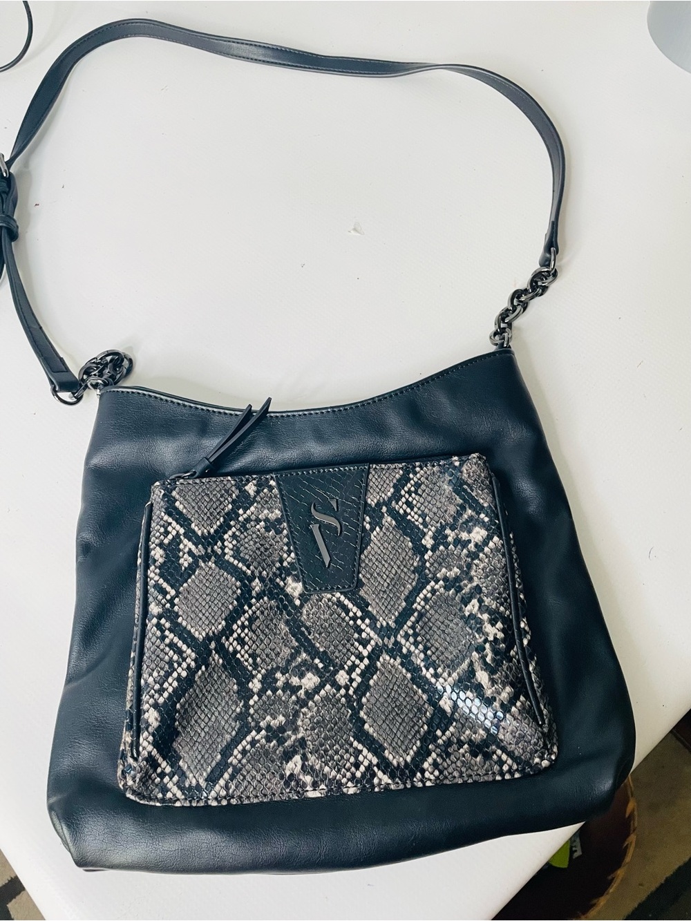 Simply Vera Vera Wang Black Crossbody Bag with Snake-Print Front Pocket